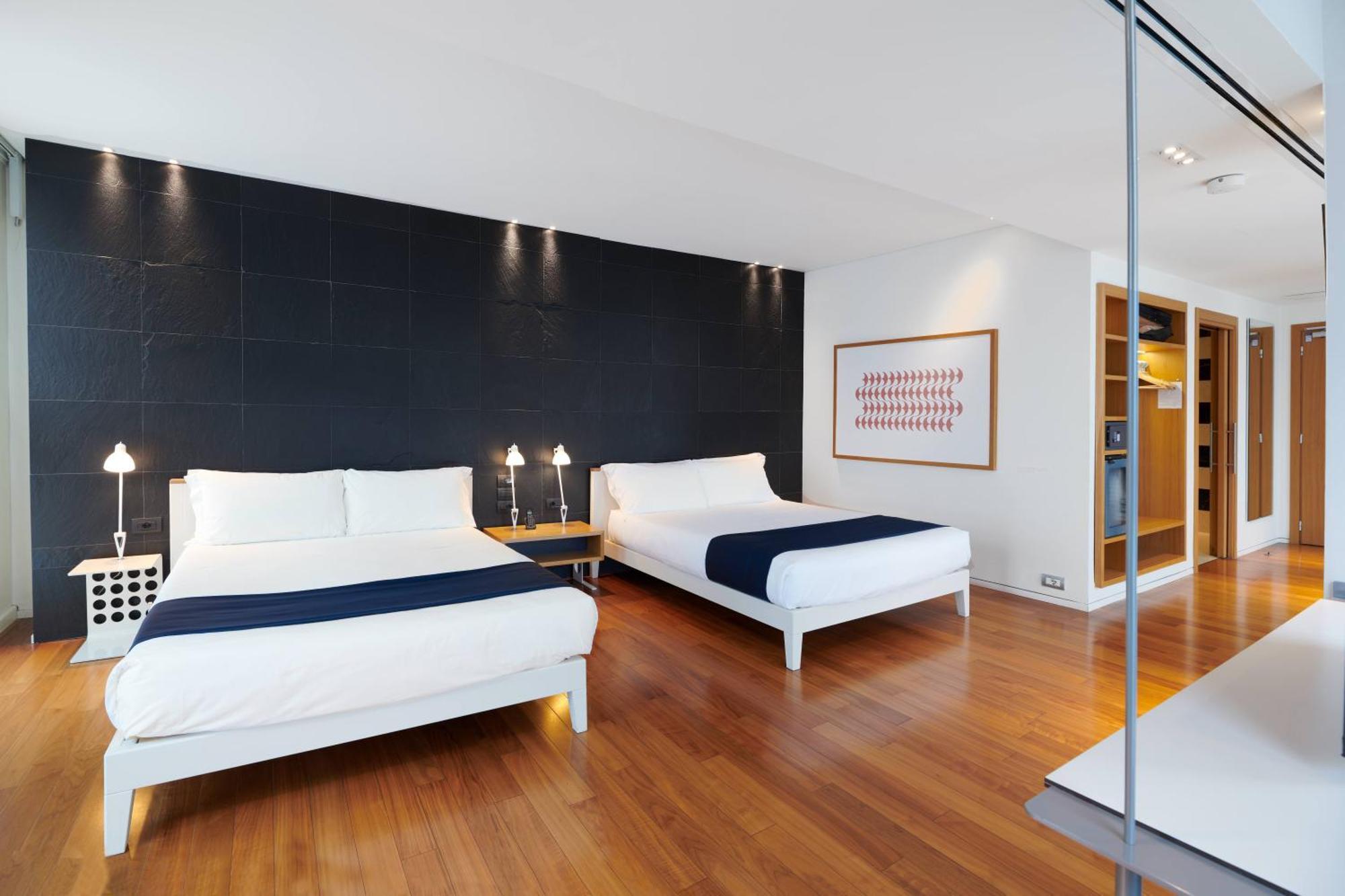 Hotel Plaza 4*